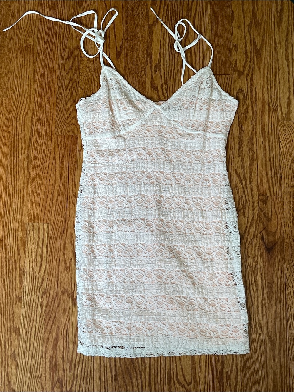 Lulus Lace Spaghetti Strap Dress